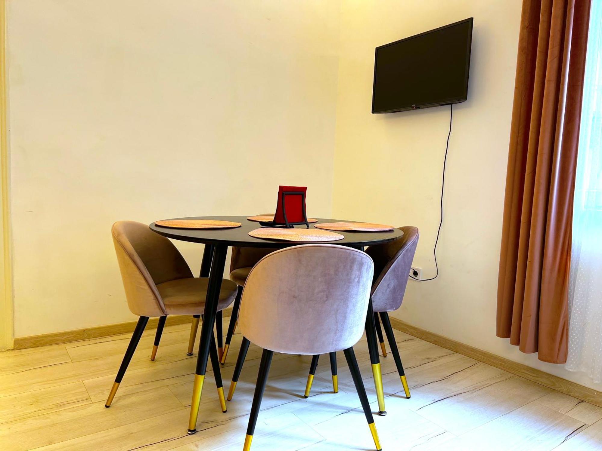 N24 Apartments By Small Home Budapeste Exterior foto